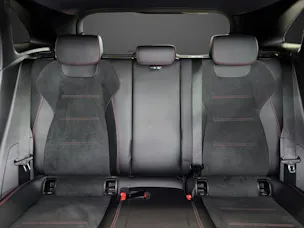 MERCEDES-BENZ GLA 250 AMG Line 4Matic