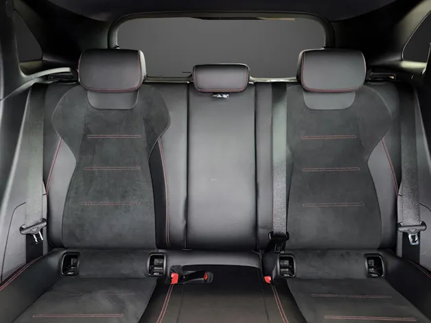 MERCEDES-BENZ GLA 250 AMG Line 4Matic