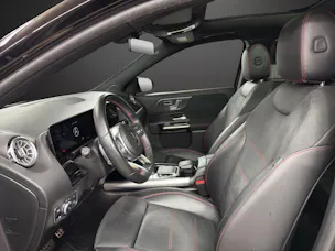 MERCEDES-BENZ GLA 250 AMG Line 4Matic