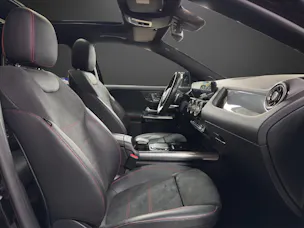 MERCEDES-BENZ GLA 250 AMG Line 4Matic