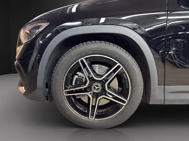 MERCEDES-BENZ GLA 250 AMG Line 4Matic
