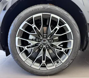 AUDI Q3 SUV 110 kW TFSI S tronic