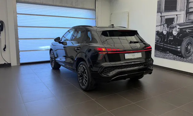 AUDI Q3 SUV 110 kW TFSI S tronic
