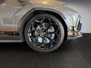 Lamborghini Urus Performante SCV12