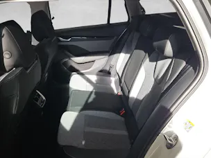 SKODA Octavia Combi 1.5 TSI mHEV DSG Selection