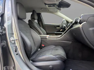 MERCEDES-BENZ C 200 AMG Line 4matic
