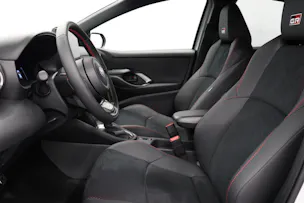 Toyota Yaris 1.5 VVT-i HSD GR Sport