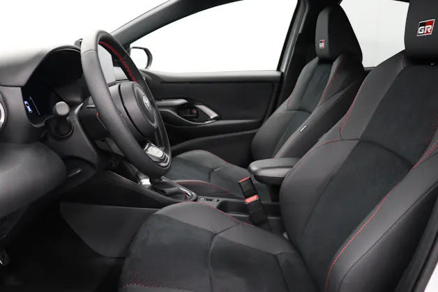 Toyota Yaris 1.5 VVT-i HSD GR Sport