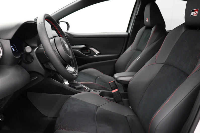 Fahrzeugbild TOYOTA YARIS