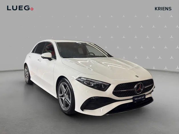 MERCEDES-BENZ A 220 d - AMG / 360 Grad Kamera / Multibeam LED / AHK / Ambiente-Licht