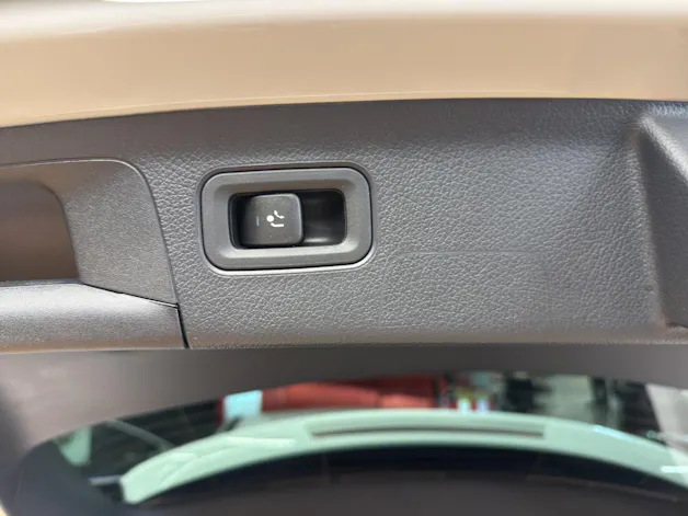 MERCEDES-BENZ A 220 d - AMG / 360 Grad Kamera / Multibeam LED / AHK / Ambiente-Licht