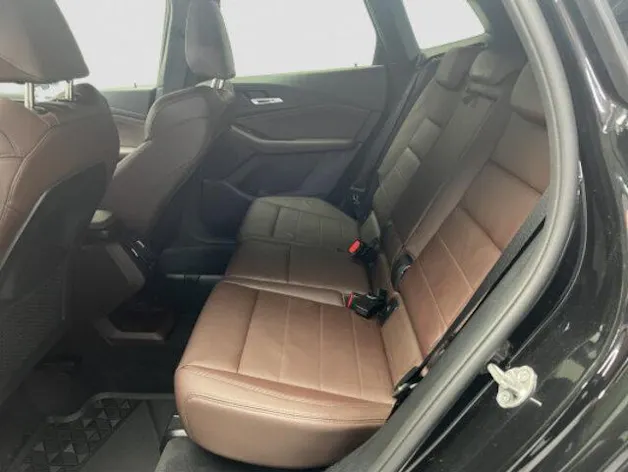 BMW 2er Reihe U06 Active Tourer 218d paddles