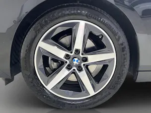 BMW 2er Reihe U06 Active Tourer 218d paddles
