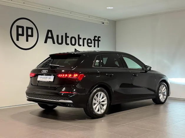 AUDI A3 Sportback TFSI 85 kW Ambition S-tronic