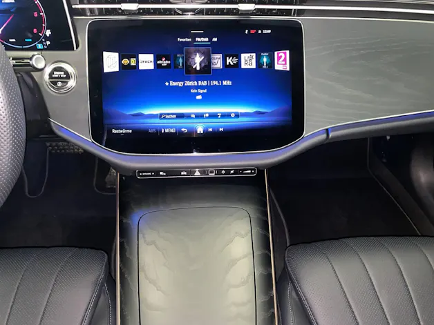 MERCEDES-BENZ E 220 d AMG Line 4MATIC Kombi