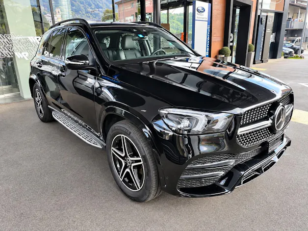 MERCEDES-BENZ GLE 300 d 4Matic AMG Line 9G-Tronic
