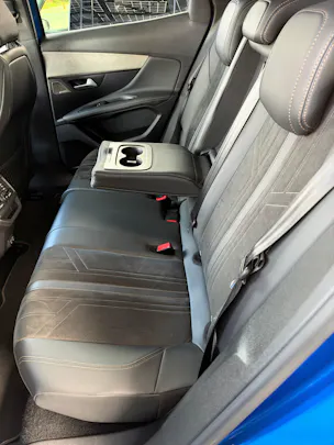 PEUGEOT 3008 1.6 PureTech GT Pack EAT8