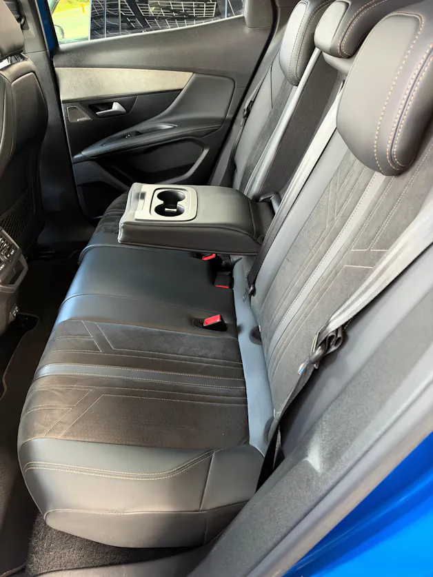 PEUGEOT 3008 1.6 PureTech GT Pack EAT8