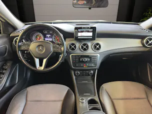 MERCEDES-BENZ GLA 250 Style 4Matic