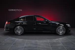 MERCEDES-BENZ E 220 d AMG Line / Hyperscreen / 360°Kamera / el.Sitze