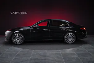 MERCEDES-BENZ E 220 d AMG Line / Hyperscreen / 360°Kamera / el.Sitze