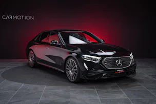 MERCEDES-BENZ E 220 d AMG Line / Hyperscreen / 360°Kamera / el.Sitze