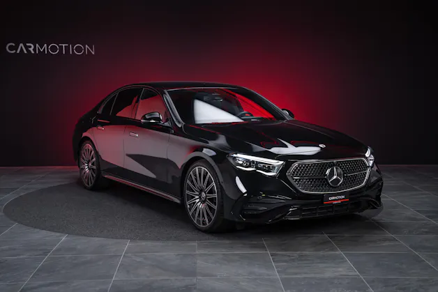 MERCEDES-BENZ E 220 d AMG Line / Hyperscreen / 360°Kamera / el.Sitze