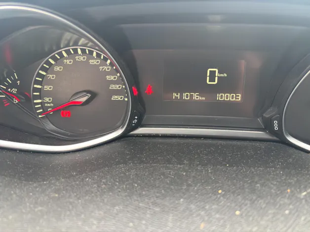 PEUGEOT 308 1.2 THP Active