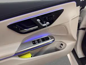 MERCEDES-BENZ CLE 200 - Cabrio - AMG / 360 Grad Kamera / DIGITAL LIGHT / AMG Premium