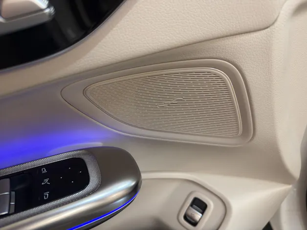 MERCEDES-BENZ CLE 200 - Cabrio - AMG / 360 Grad Kamera / DIGITAL LIGHT / AMG Premium