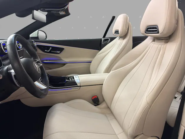 MERCEDES-BENZ CLE 200 - Cabrio - AMG / 360 Grad Kamera / DIGITAL LIGHT / AMG Premium