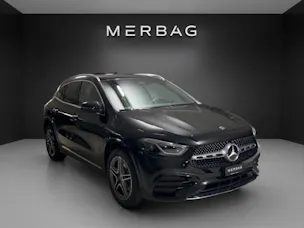MERCEDES-BENZ GLA 200 Night Star 7G-D