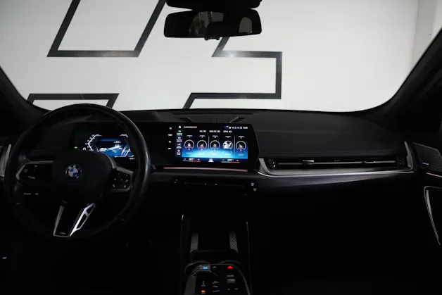 BMW iX1 xDrive 30 M Sport