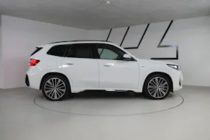 BMW iX1 xDrive 30 M Sport