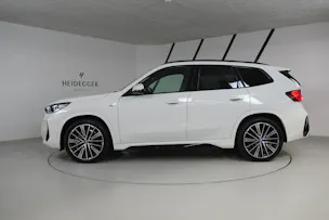 BMW iX1 xDrive 30 M Sport