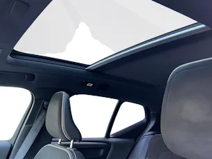 VOLVO XC40 P8 Twin R-Design AWD