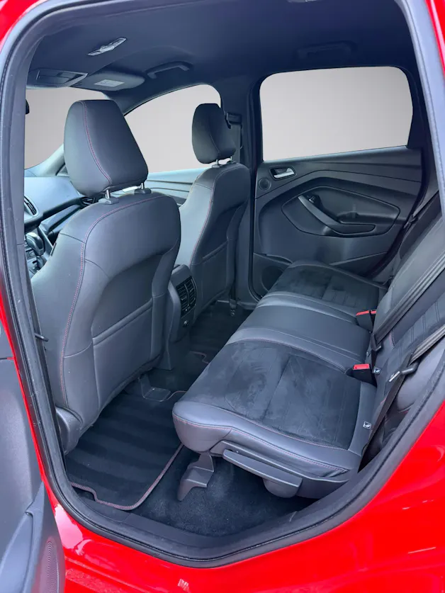 FORD Kuga 2.0 TDCi ST Line High 4WD PowerShift * AHK * Sport Line *