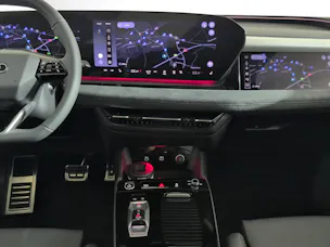 AUDI Q6 e-tron quattro