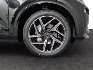 AUDI Q6 e-tron quattro