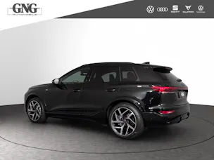 AUDI Q6 e-tron quattro