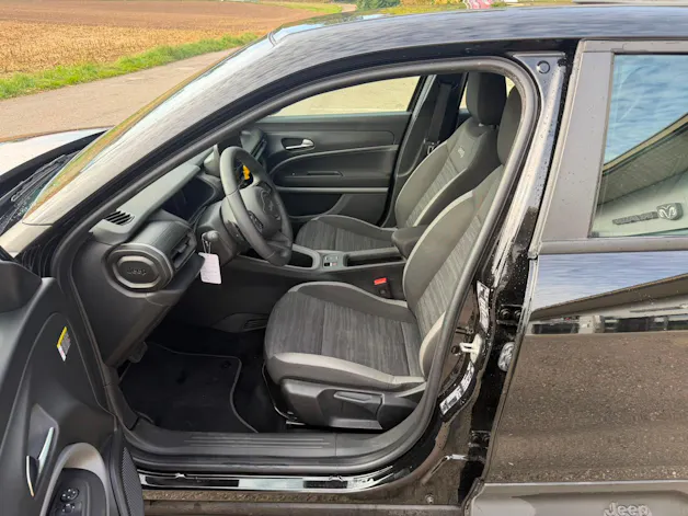 JEEP Avenger 1.2 Turbo MHEV Swiss Altitude Plus