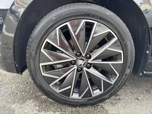 SKODA Scala 1.5 TSi Selection Tour DSG-Automat