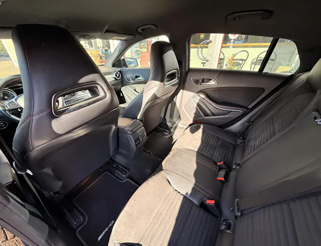 MERCEDES-BENZ CLA Shooting Brake 220 d AMG Line 7G-DCT