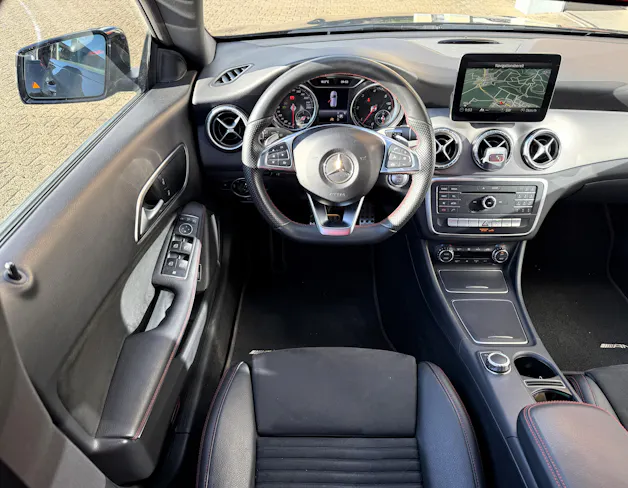 MERCEDES-BENZ CLA Shooting Brake 220 d AMG Line 7G-DCT