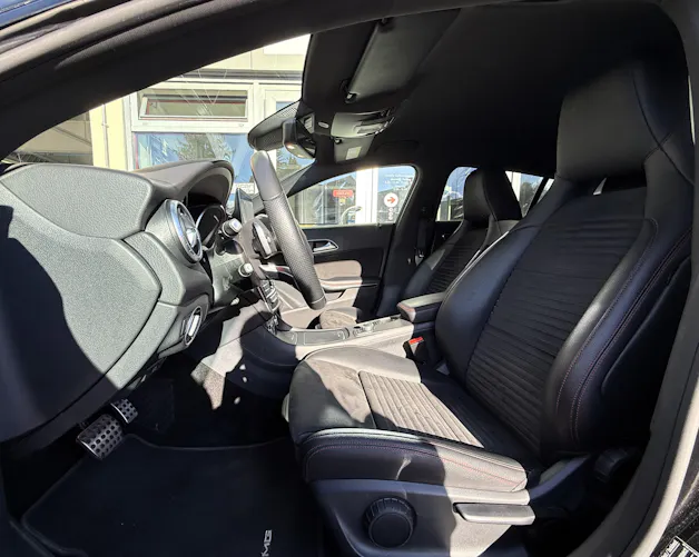 MERCEDES-BENZ CLA Shooting Brake 220 d AMG Line 7G-DCT