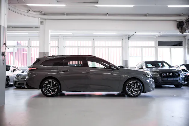 PEUGEOT 308 SW 1.6 PHEV 180 GT