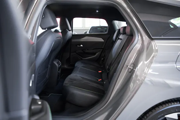PEUGEOT 308 SW 1.6 PHEV 180 GT