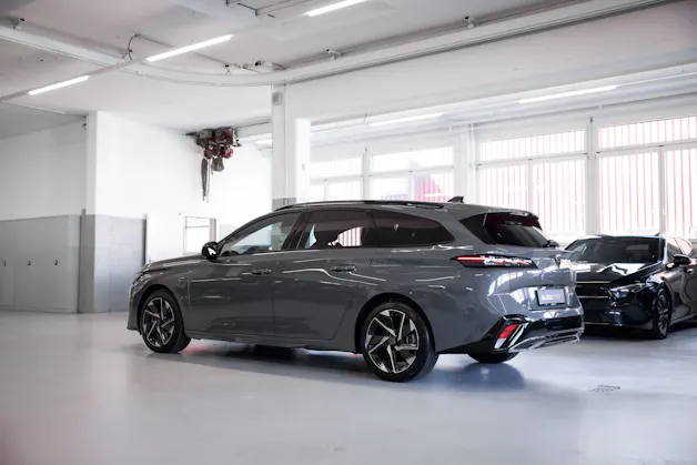 PEUGEOT 308 SW 1.6 PHEV 180 GT