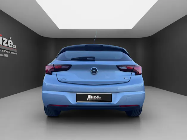 OPEL Astra 1.2i Turbo Edition