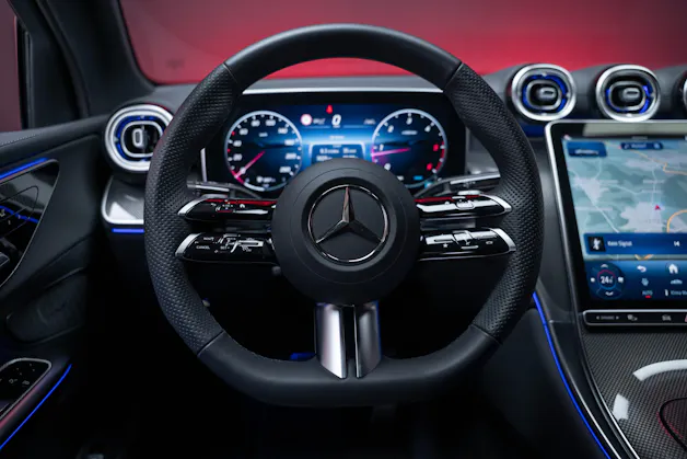 MERCEDES-BENZ GLC 300 d AMG Line 4matic Coupé / 360°Kamera / el.Sitze / el.Heckklappe